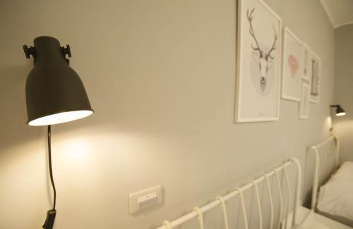 Hengchun Old Town House | Cats in summer