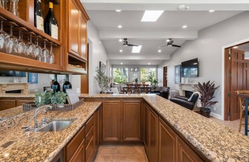 San Luis Obispo House | Cavalli Estates Ranchhouse & Suites. A lavender farm and private estate