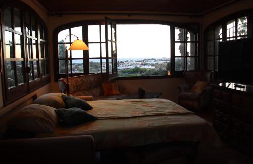 Santa Susanna Apartment | cave house with sea views