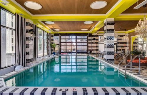 Downtown Cincinnati Apartment | CBDOTR 24-7 Gym Pool Rooftop Steps to Stadiums