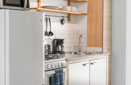 Loring Heights Apartment | (CCA) Affordable Hotel-Alternative Perfect for Long Term Stay