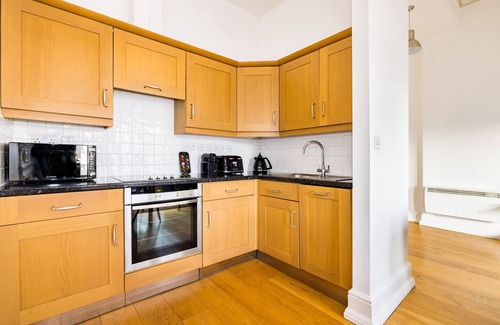 Chinatown Apartment | CCR2 - One Bedroom Apartment, Sleeps 2