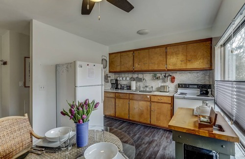 Ann Arbor House | CD2 Central artist's loft
