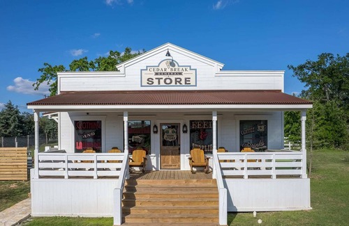 Driftwood Cabin | Cedar Break - Family Cabin N