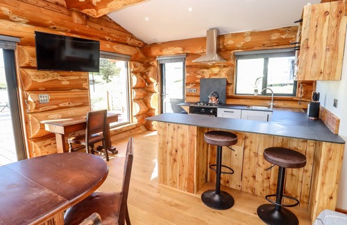 Upper Sapey Cottage | Cedar Cabin