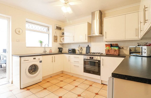 Brimington Cottage | Cedar Cottage