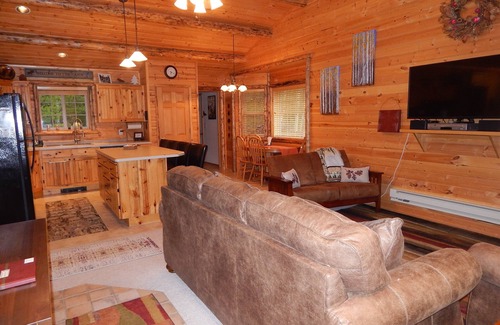 Island Park Cabin | Cedar Rest is a Charming Cabin Just 17 Miles From Gates Of Yellowstone