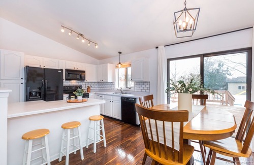 McFarland House | Cedar Ridge Rendezvous 4 Bedroom House with Adjacent Park