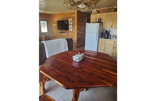 Wheeler County Cabin | Cedar River Retreat & Hideaway