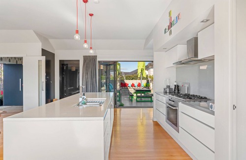 Albert Town House | Cedar Sanctuary - Albert Town Holiday Home