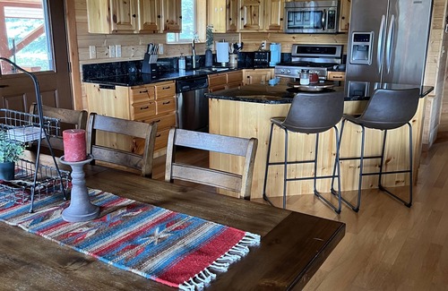 Thayne Cabin | Cedar Woods Cabin on beautiful Star Valley Ranch
