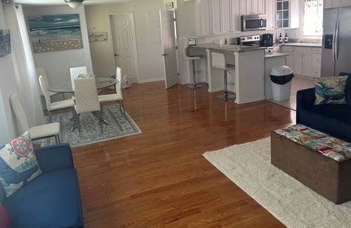 Issue House | Celebrate Autumn at Sunny Place Cottage!