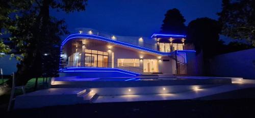 Chaweng City Center Hotel | Celine House by Craft Village