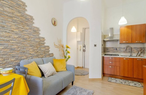 San Paolo Apartment | Cenisia neighborhood! Bright Sunflower Mini Flat x3