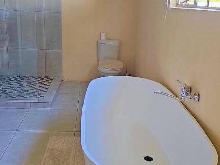 Potchefstroom Bed & Breakfast | CenoeN Country Suites