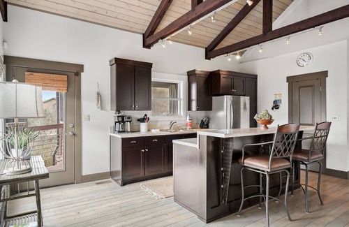 Smithville Ski Chalet | Center Hill Wakehouse