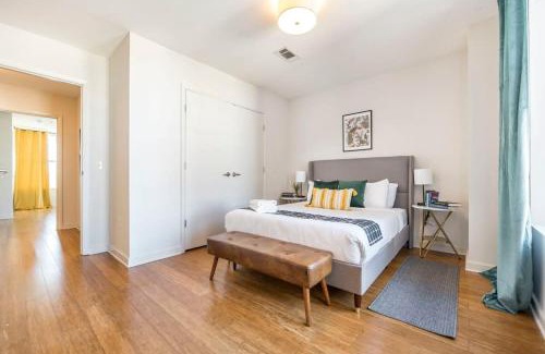 Macon Apartment | Center of DT walking distance to many venues