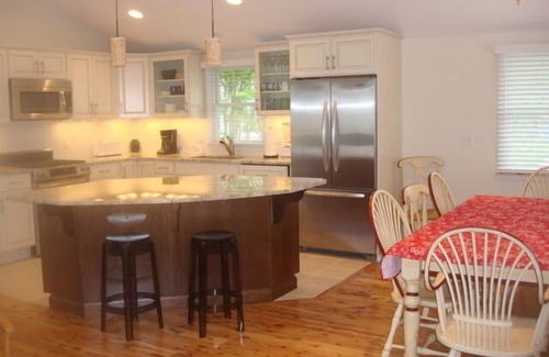 Beach Haven House | Center of Town - Walk Everywhere