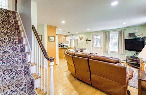 Centerville Cottage | Centerville Escape w/Pool ~ 3 Mi to Beach!