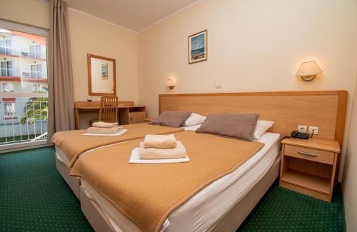 Banjole Hotel | Centinera Resort