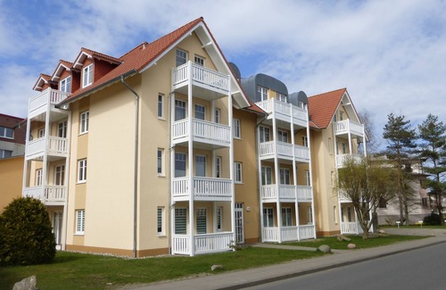 Ostseebad Kuhlungsborn Apartment | Central, 300m from the beach, Apartment Strandschlösschen II, family-friendly