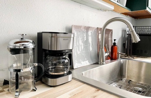 Cleveland Apartment | Central Almira Apt for 4 People - with Parking