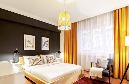 Osmanbey Apartment | Central and Convenient Flat in Sisli