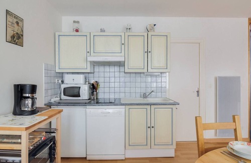 Cauterets Apartment | Central Apartment with 1 Bedroom, Ski Locker, Near Lift