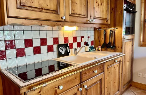 Samoens Apartment | Central Apartment with Terrace, Parking, and Ski-bus Nearby