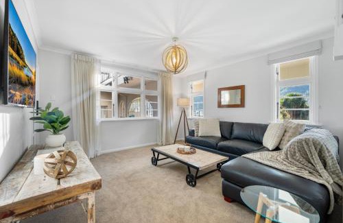 Picton Apartment | Central Art Deco #5