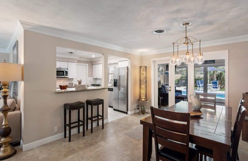 Central Beach House | Central Beach Newly Upgraded. Private Pet Friendly Home with Fantasic Location!