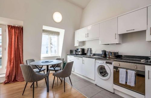 Cathedral Quarter Apartment | Central Belfast Apartments - The Cathedral Loft