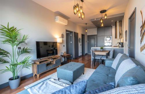 Beyoglu Apartment | Central City Apartment With Premium Amenities