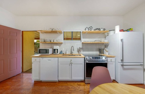 Tucson House | Central & Cozy/Near Alvernon Park/1 BR 1 BA