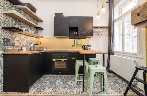 Prague 3 Apartment | Central designer studio by beautiful park & church