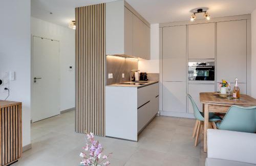 Roquefort-les-Pins Apartment | Central Elegance Roquefort-les-Pins