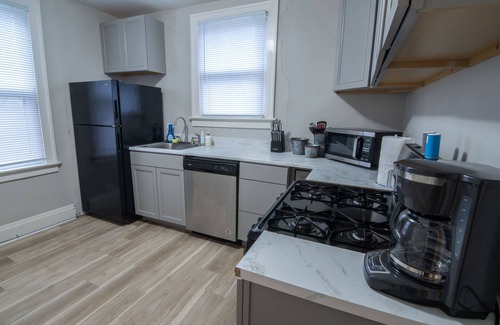 St. Bernard Apartment | Central Entire 2-Bed in Quiet Neighborhood