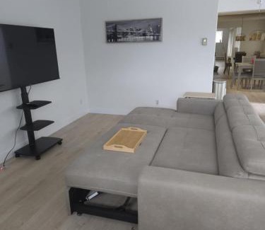 Fairview Apartment | Central Fairview Townhouse