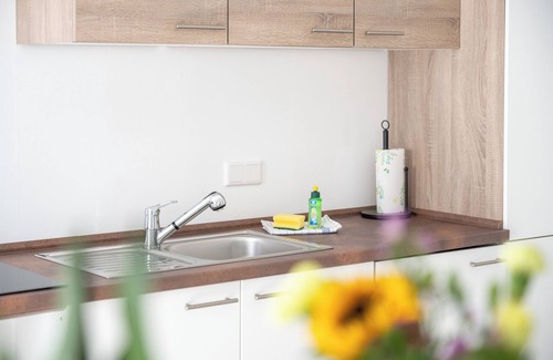 Giessen Apartment | Central | for 6 | free parking | terrace| near the university hospital