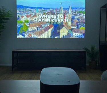 Gewerbeschule Apartment | Central Hideaway Garden, Parking, Cinema,4,5rooms