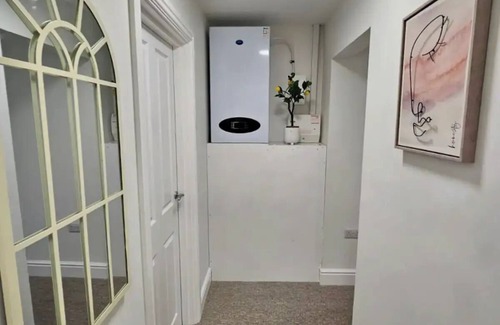 Hove Apartment | Central Hove 3 Bedroom Flat BN310FIR03