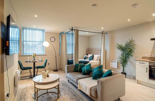 Leeds City Center Apartment | Central Leeds Apartment by Briggate Free Parking