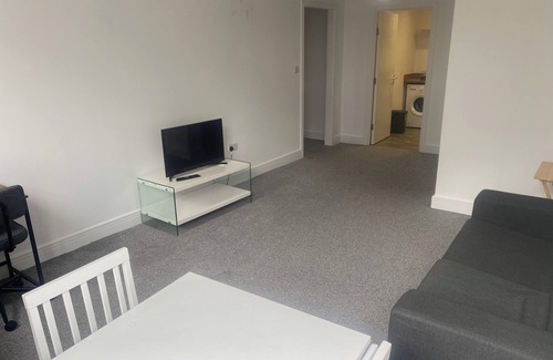 Middlesbrough Apartment | Central location 5 mins from all amenities