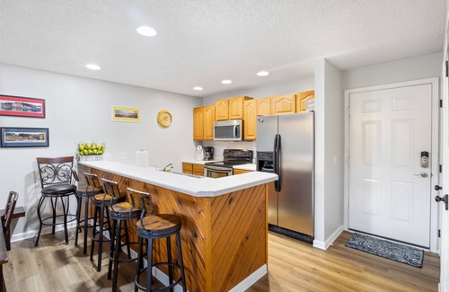 Osage Beach House | Central Location, Unlimited Indoor & Outdoor Fun