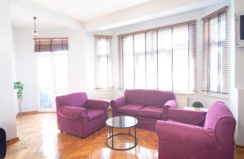 Osmanbey Apartment | Central Osmanbey 2 Br Apart,4th Floor With Balcony