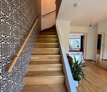 Oberdorla Apartment | Central & Quiet living in Bonn