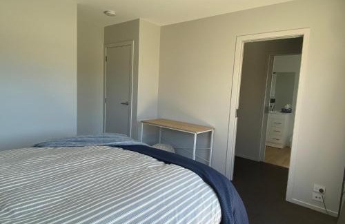 Lowburn House | Central Retreat and self contained with free wifi