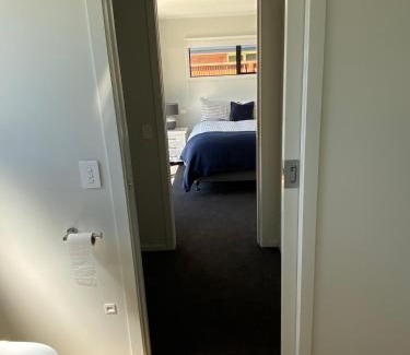 Lowburn House | Central Retreat and self contained with free wifi