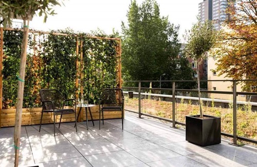 Kralingen-Crooswijk House | Central Rotterdam Boutique Stay Near Slaakhuys, Shopping & Cultural Hotspots