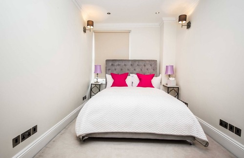 Southampton City Centre House | Central Southampton 5 Bedroom House Self Catering